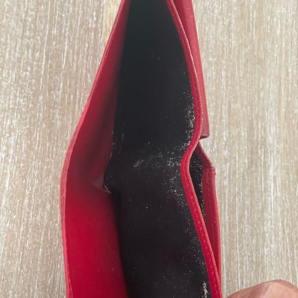 Vintage Louis Vuitton Epi Leather Flap Wallet - Red Leather - Picture 4 of 6